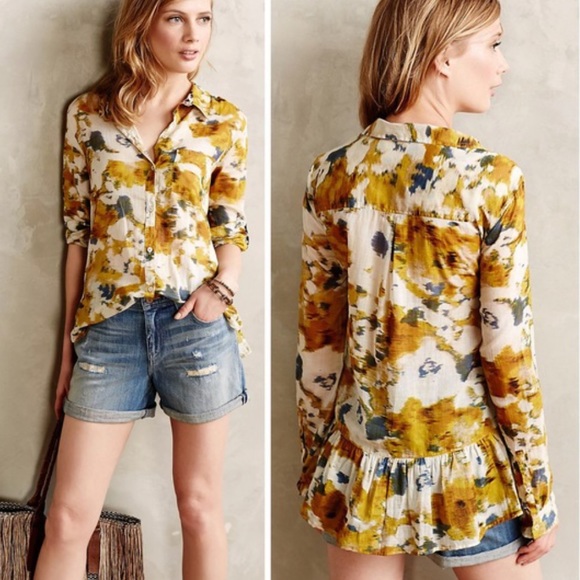 Anthropologie Tops - Holding Horses Arabel Buttondown Ruffled  Top